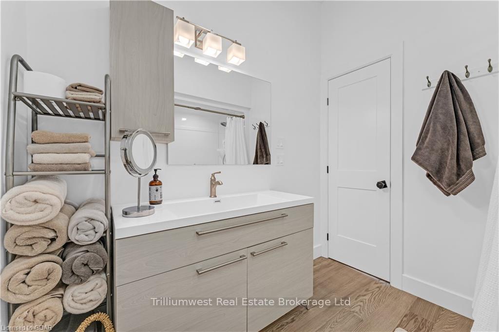Photo 26 of 1040 Lark Lane, Frontenac, Frontenac South — HOMEH