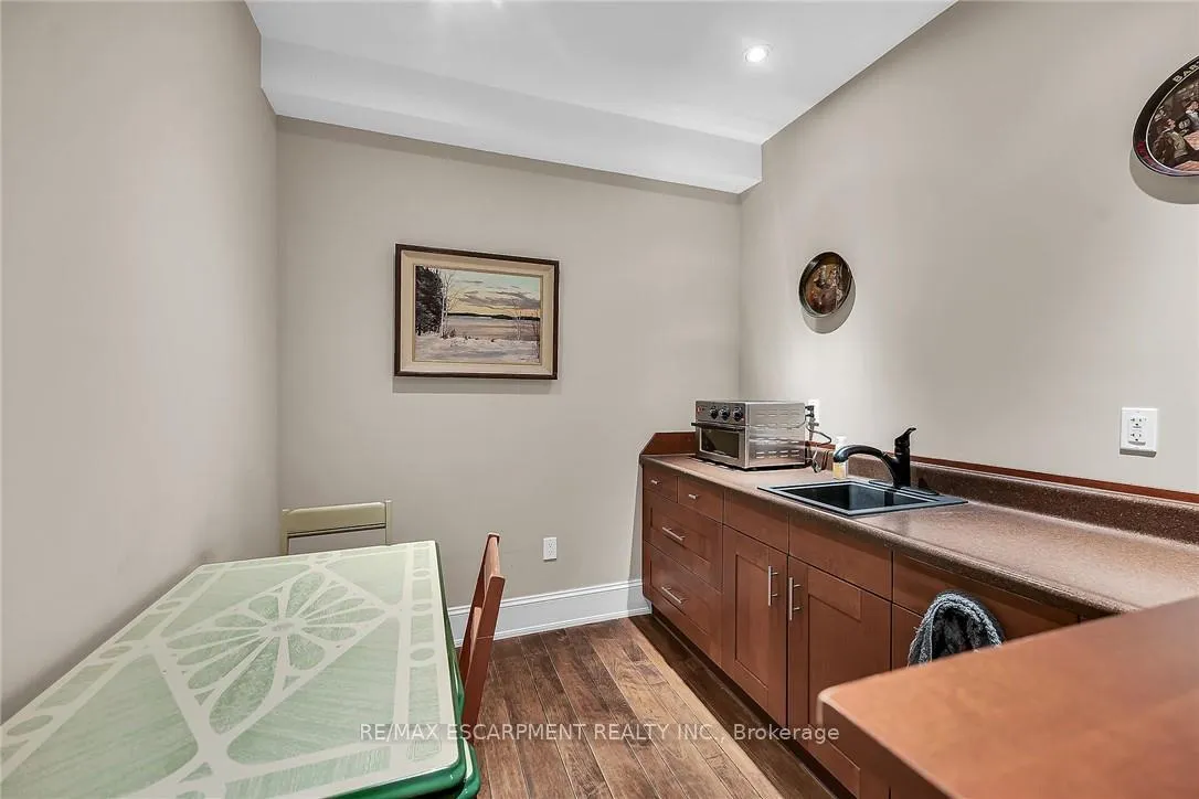 Photo 34 of 285 Hamilton Drive, Hamilton, Ancaster — HOMEH