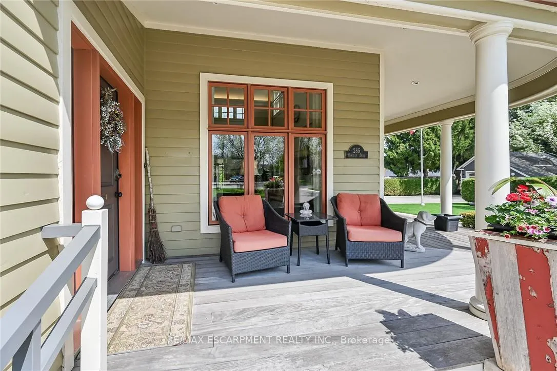 Photo 40 of 285 Hamilton Drive, Hamilton, Ancaster — HOMEH
