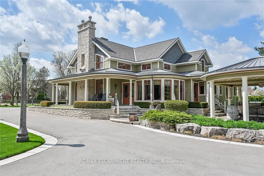 Photo 41 of 285 Hamilton Drive, Hamilton, Ancaster — HOMEH