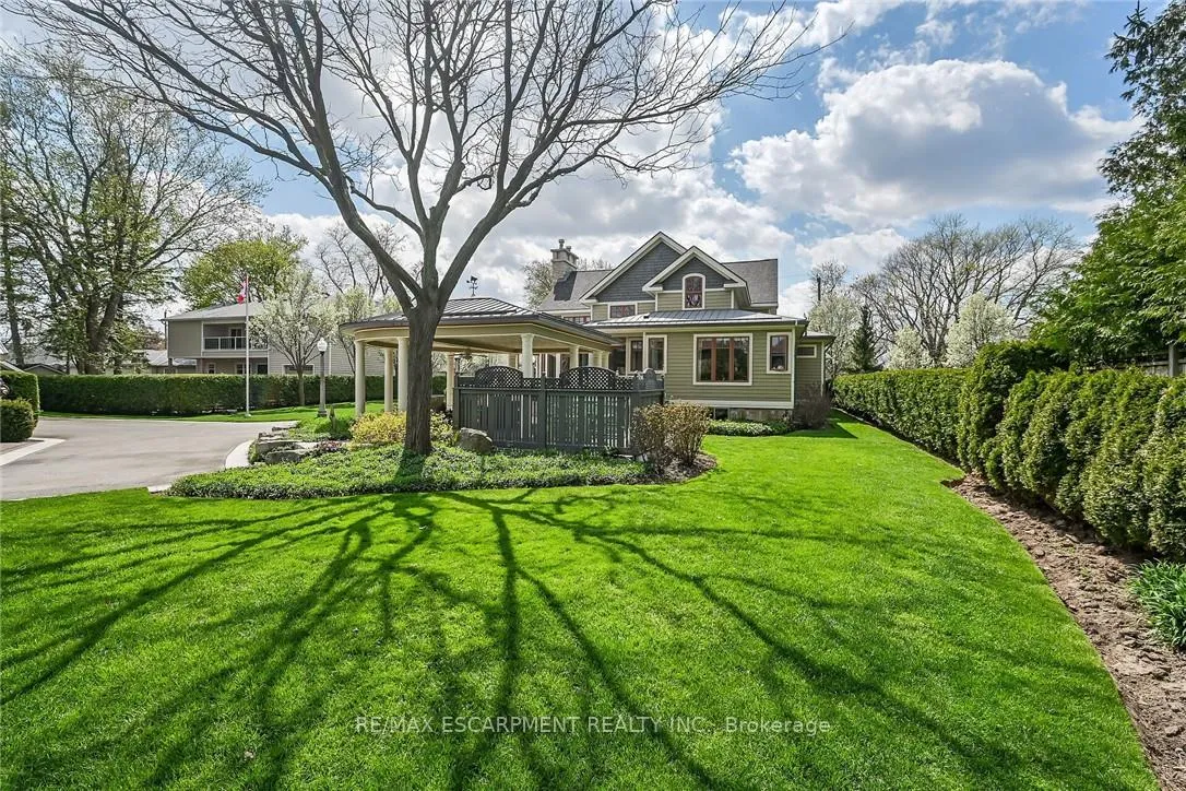 Photo 46 of 285 Hamilton Drive, Hamilton, Ancaster — HOMEH