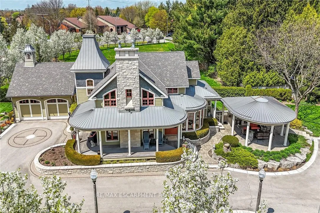 Photo 49 of 285 Hamilton Drive, Hamilton, Ancaster — HOMEH