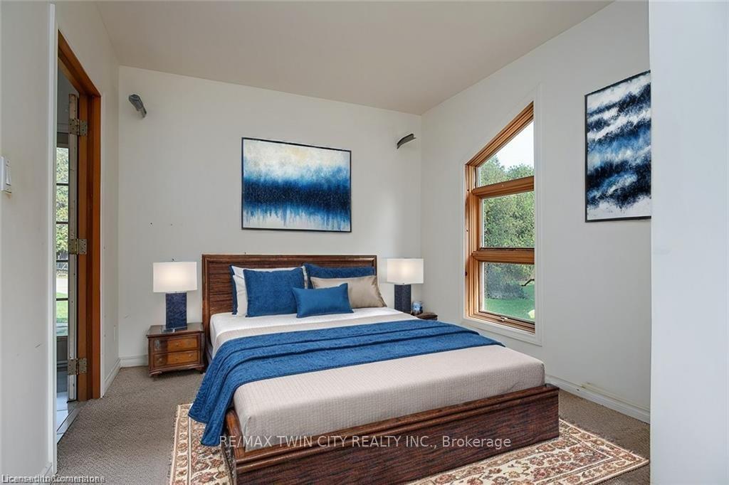 Photo 15 of 721 Stone Road E, Guelph, York/Watson Industrial Park — HOMEH