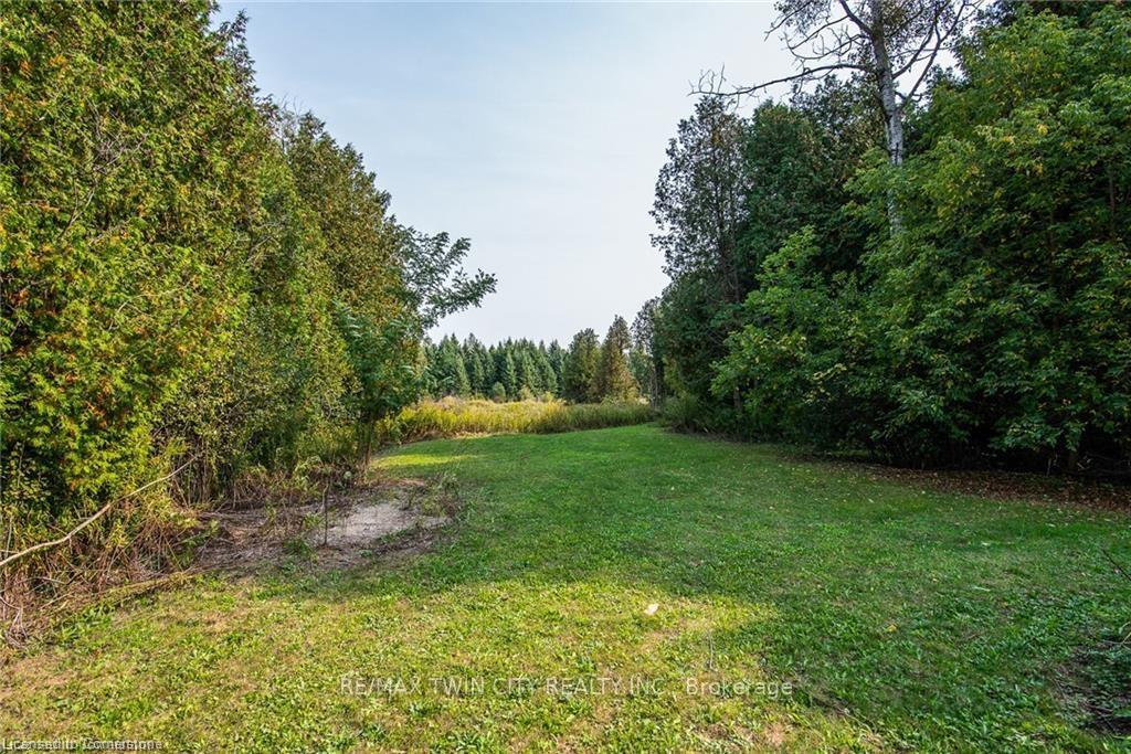 Photo 24 of 721 Stone Road E, Guelph, York/Watson Industrial Park — HOMEH