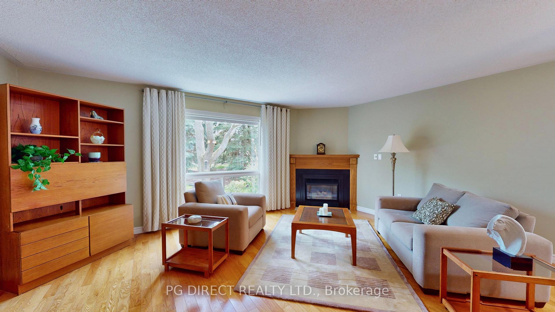 Photo 2 of 6 White Pine Way, Guelph, Village By The Arboretum — HOMEH
