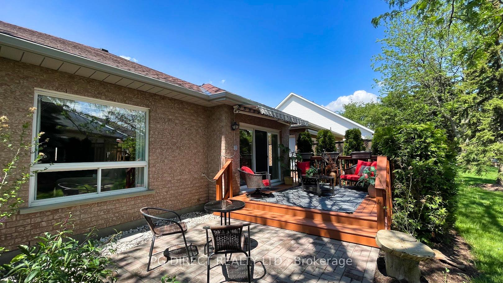 Photo 17 of 6 White Pine Way, Guelph, Village By The Arboretum — HOMEH
