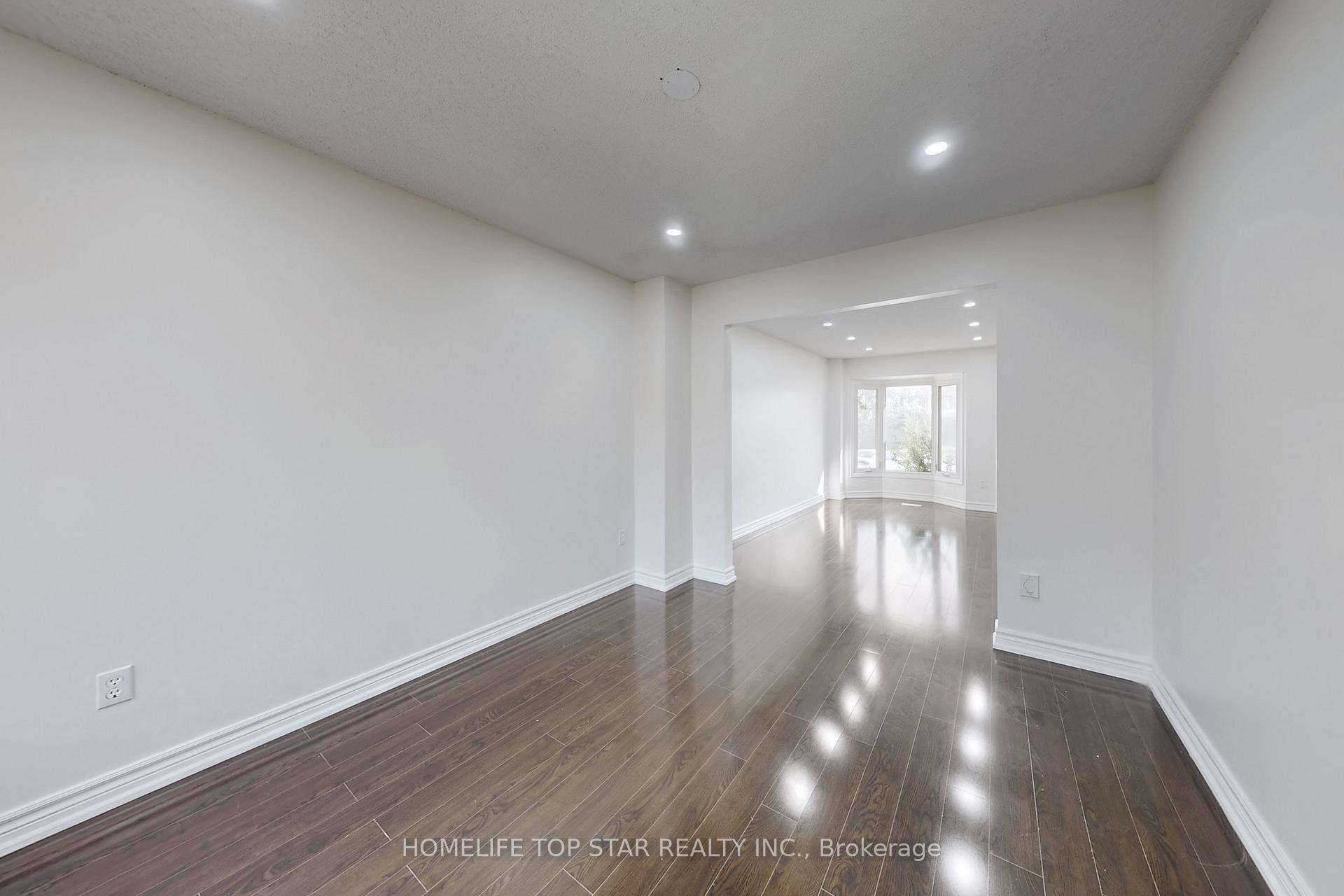 Photo 6 of 76 Burke Drive, Barrie, West Bayfield — HOMEH