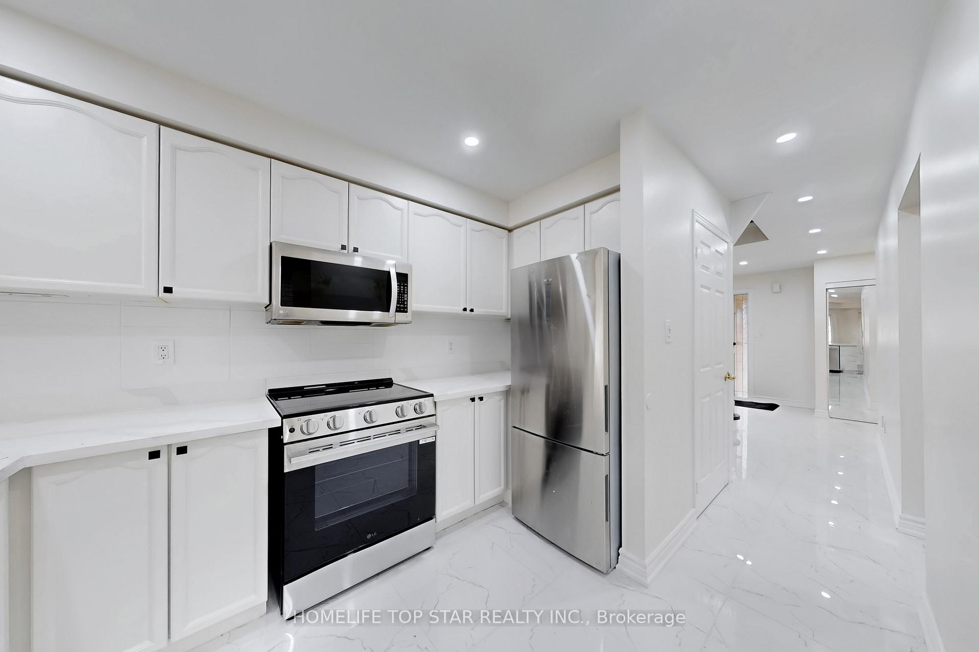 Photo 14 of 76 Burke Drive, Barrie, West Bayfield — HOMEH