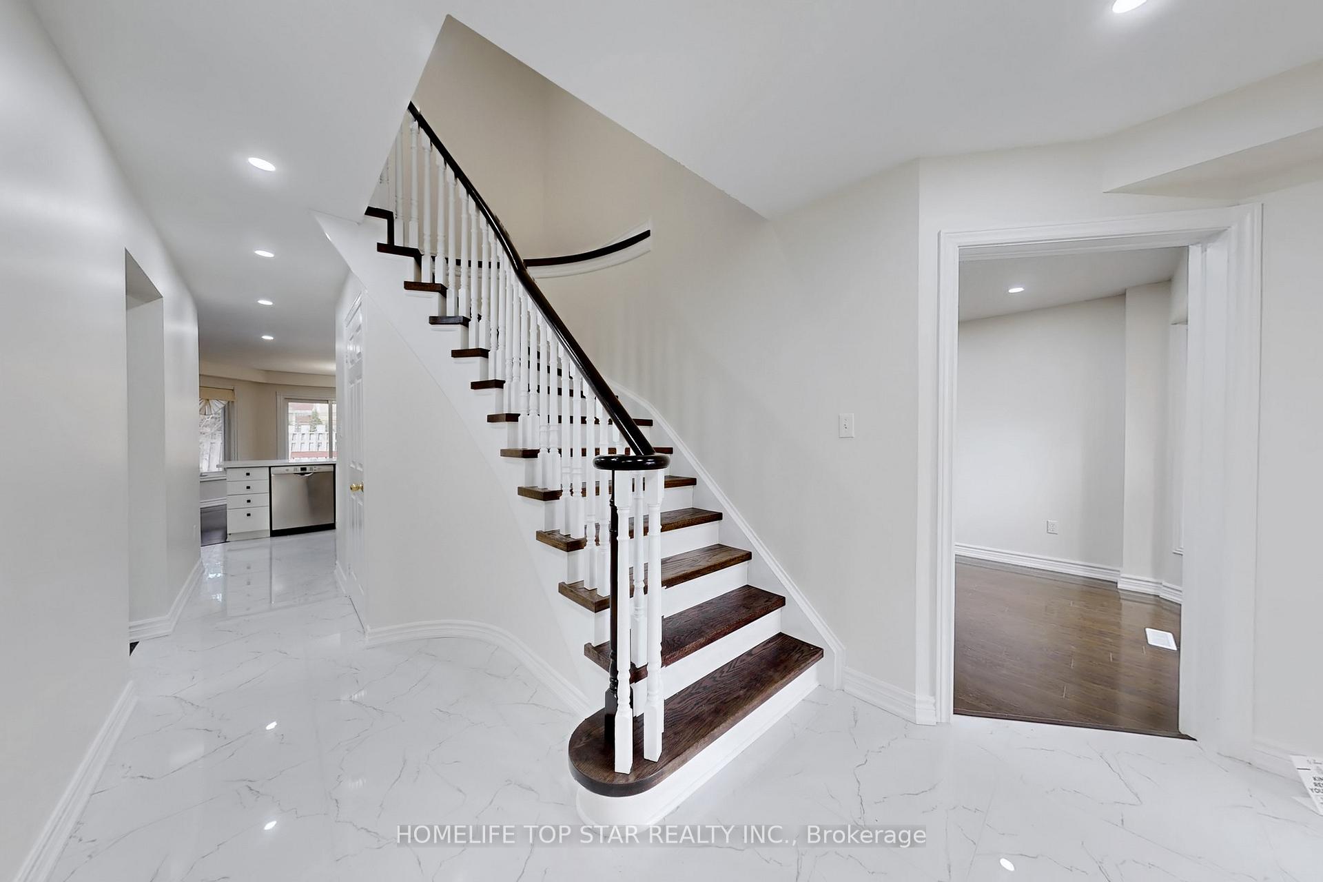 Photo 21 of 76 Burke Drive, Barrie, West Bayfield — HOMEH