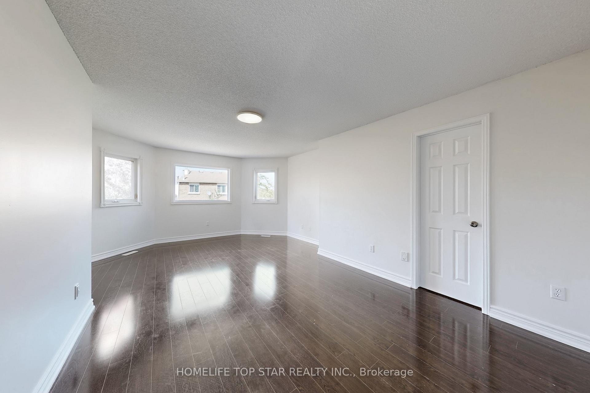 Photo 23 of 76 Burke Drive, Barrie, West Bayfield — HOMEH