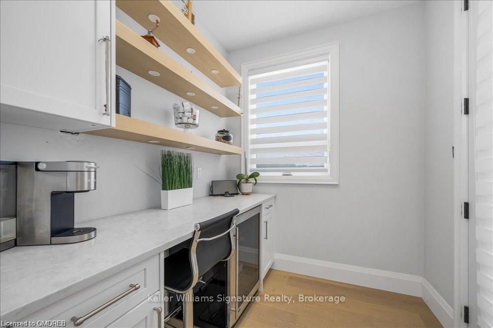 Photo 10 of 37 Eleventh Road E, Hamilton, Rural Stoney Creek — HOMEH