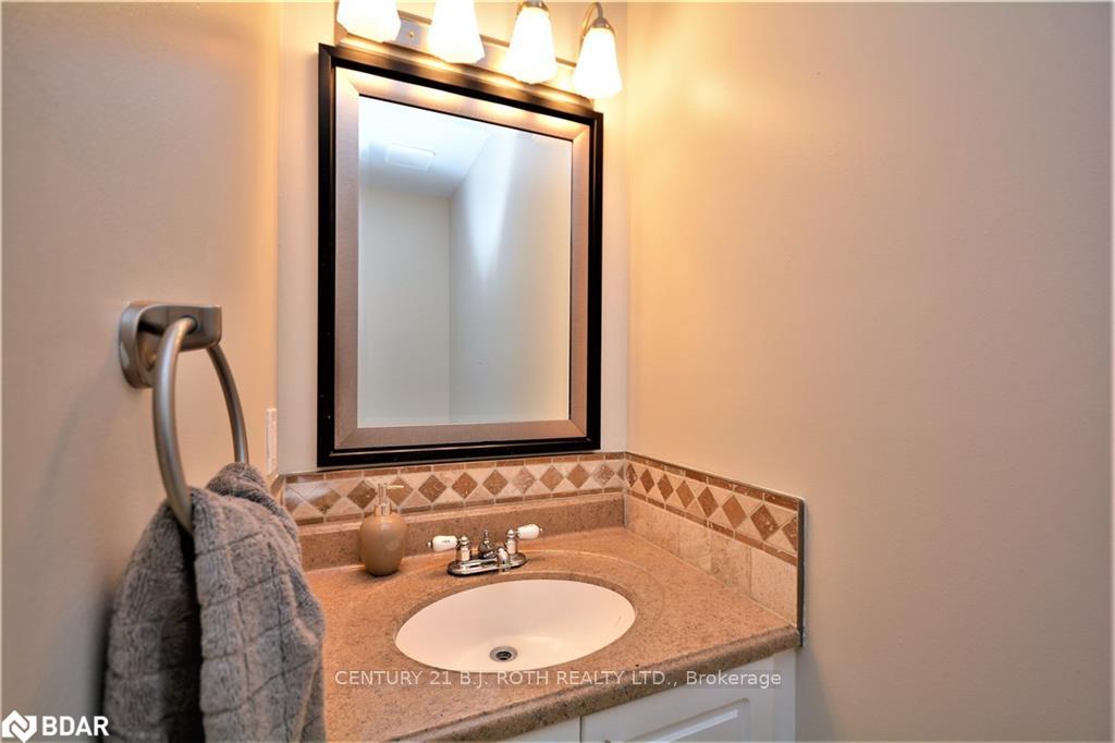 Photo 12 of 15 Golds Crescent, Barrie, Holly — HOMEH