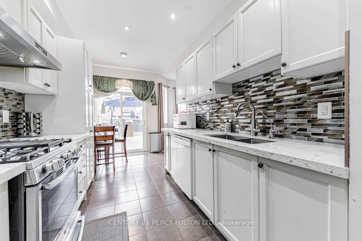 Photo 8 of 319 Delaney Drive, Ajax, Central West — HOMEH