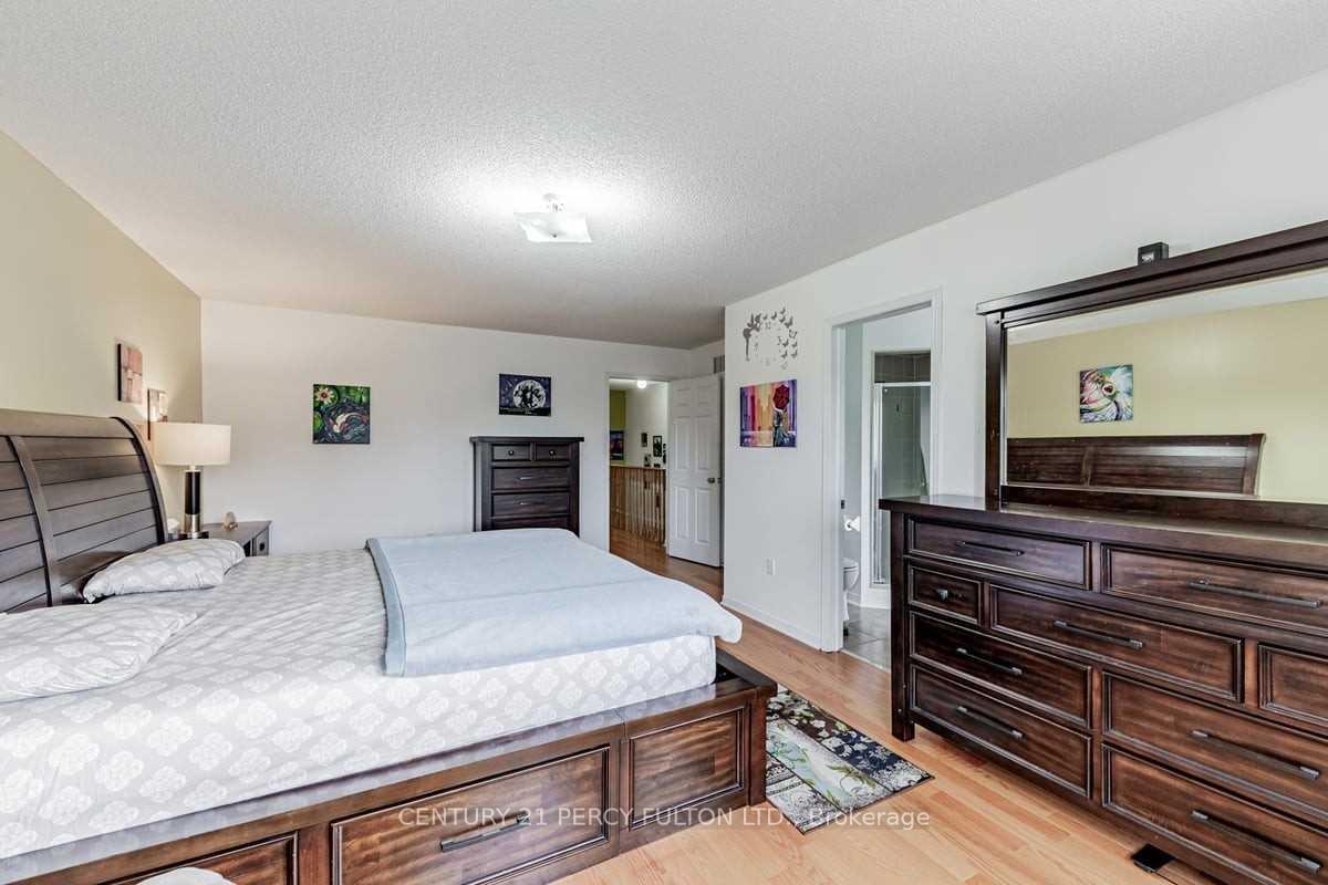 Photo 16 of 319 Delaney Drive, Ajax, Central West — HOMEH