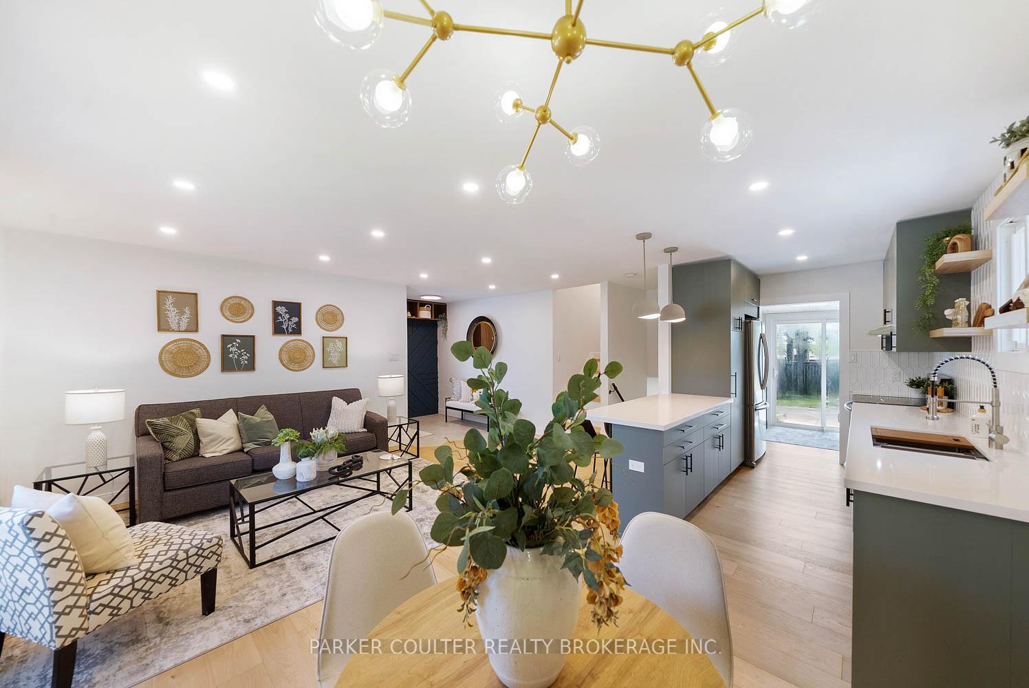 Photo 9 of 17 Shelley Lane, Barrie, Letitia Heights — HOMEH