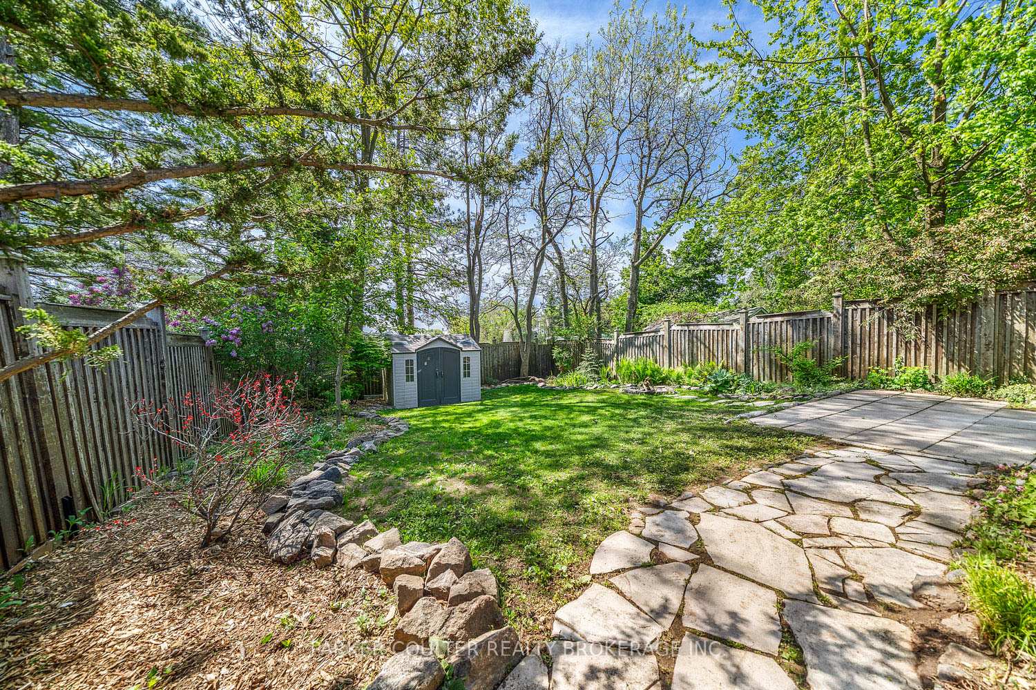 Photo 35 of 17 Shelley Lane, Barrie, Letitia Heights — HOMEH