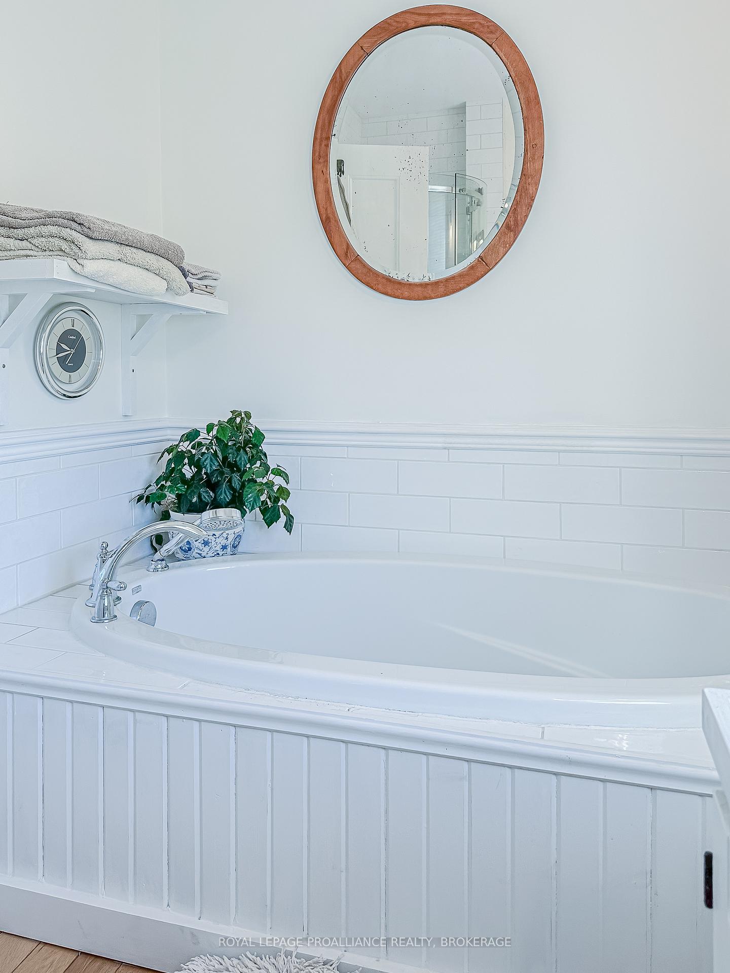 Photo 12 of 4854 Colebrook Road, Frontenac, Frontenac South — HOMEH
