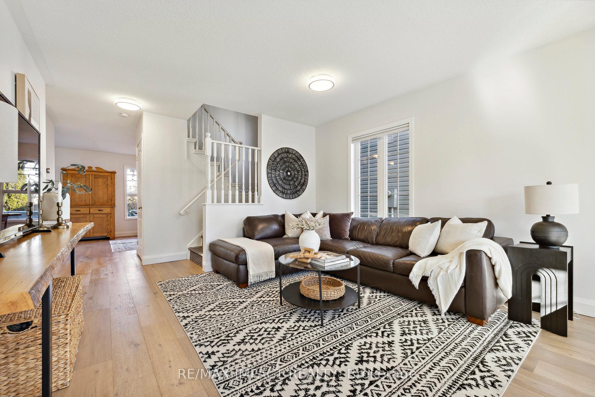 Photo 5 of 10 Caldwell Crescent, Clarington, Newcastle — HOMEH