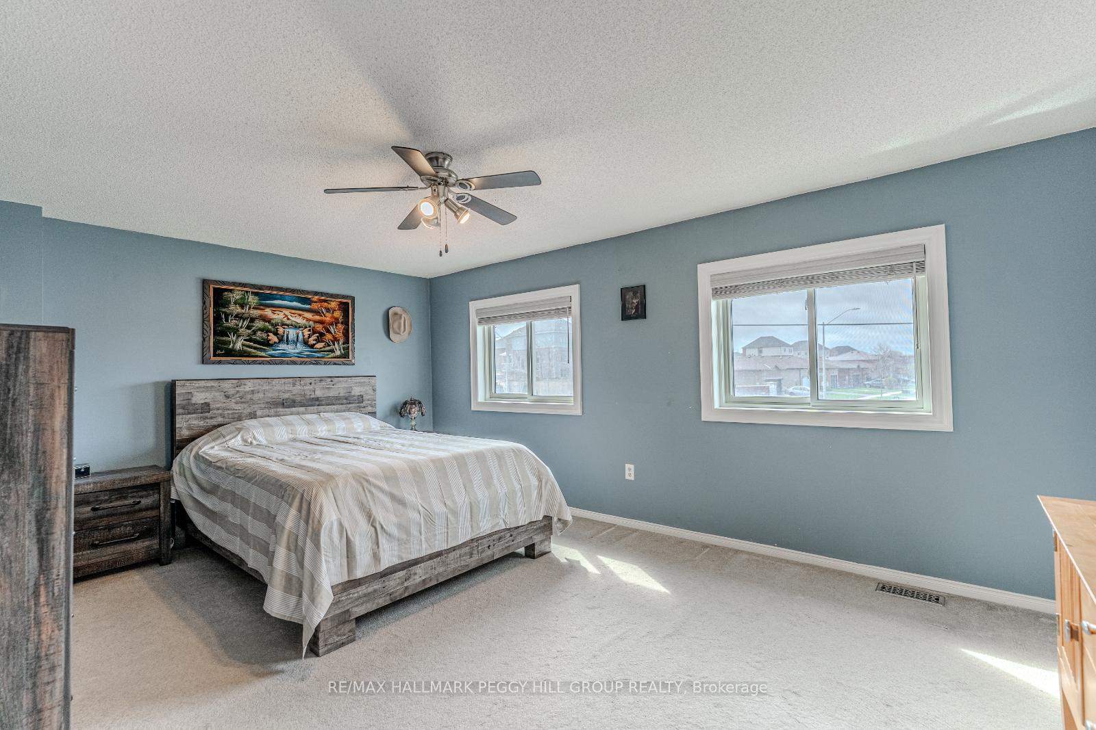 Photo 8 of 147 Nathan Crescent, Barrie, Painswick South — HOMEH