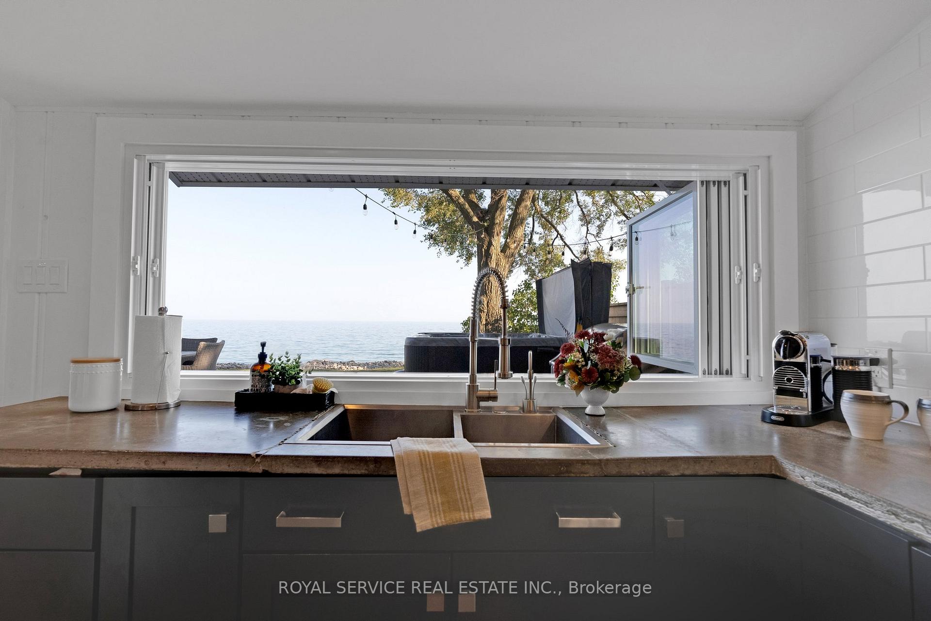 Photo 16 of 141 Cedar Crest Beach Road, Clarington, Bowmanville — HOMEH