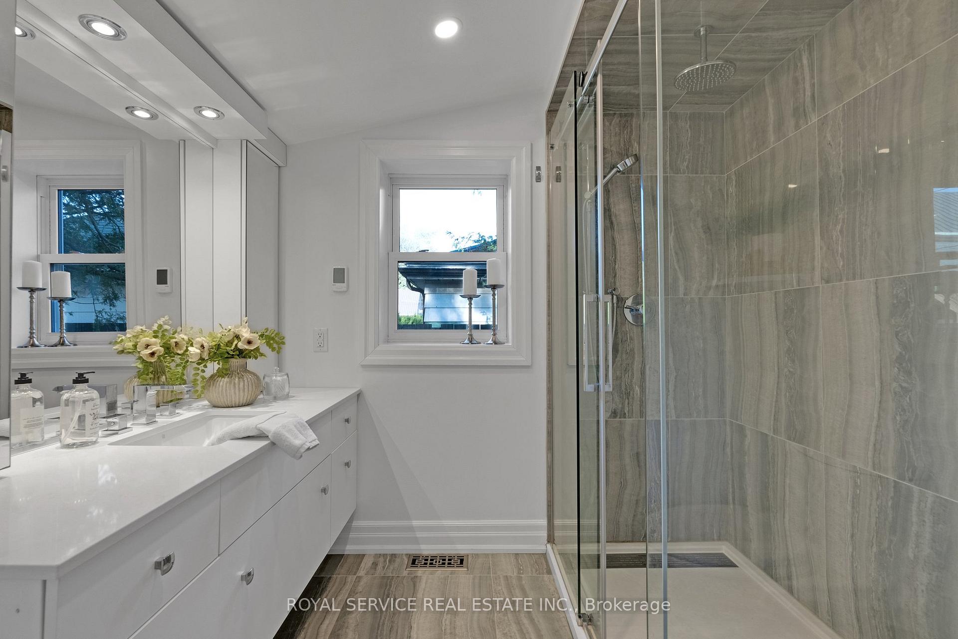 Photo 24 of 141 Cedar Crest Beach Road, Clarington, Bowmanville — HOMEH