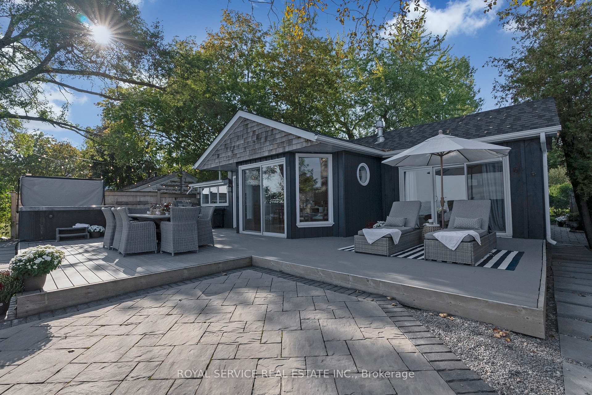 Photo 37 of 141 Cedar Crest Beach Road, Clarington, Bowmanville — HOMEH