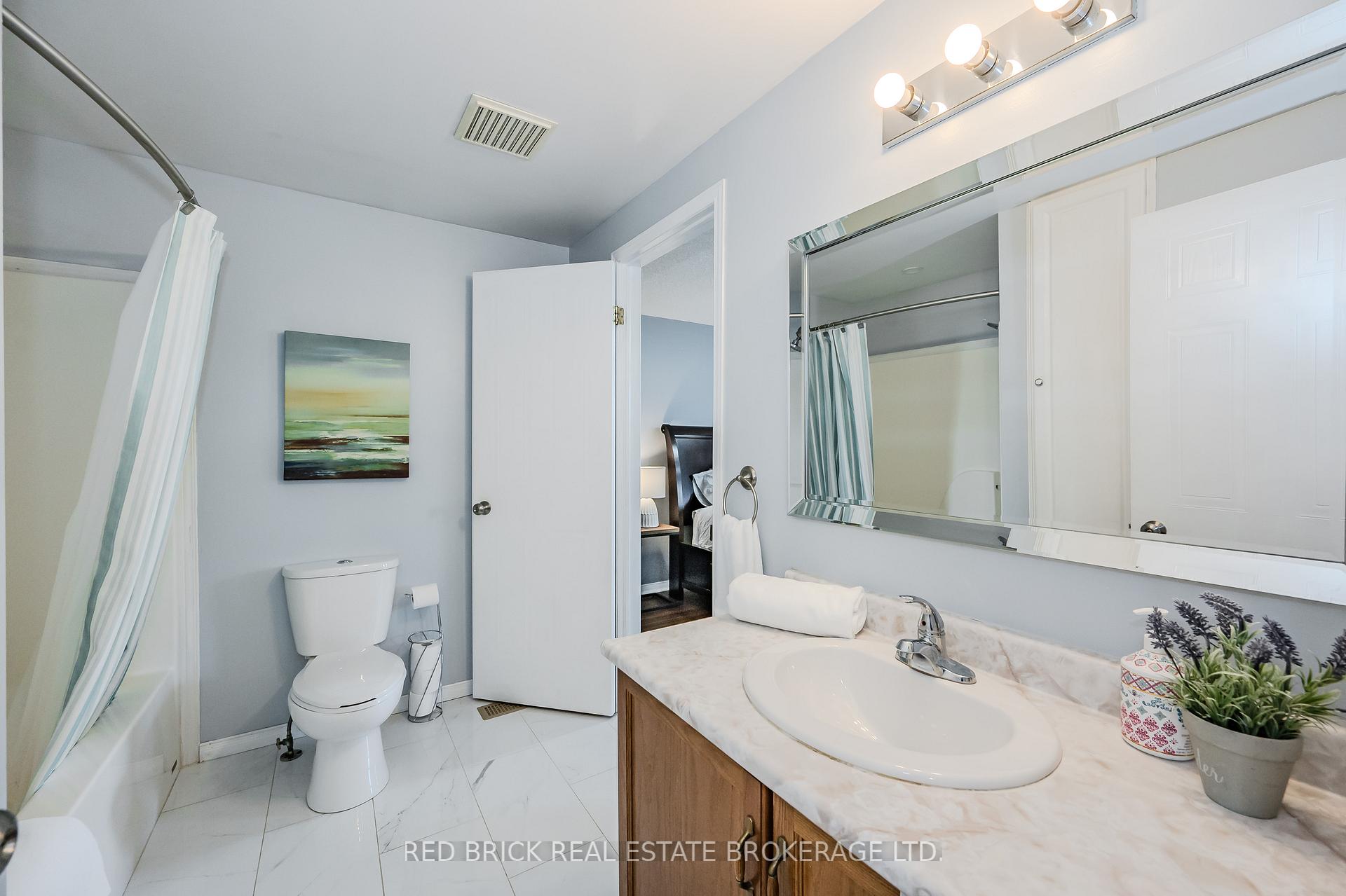 Photo 25 of 256 Starwood Drive, Guelph, Grange Road — HOMEH
