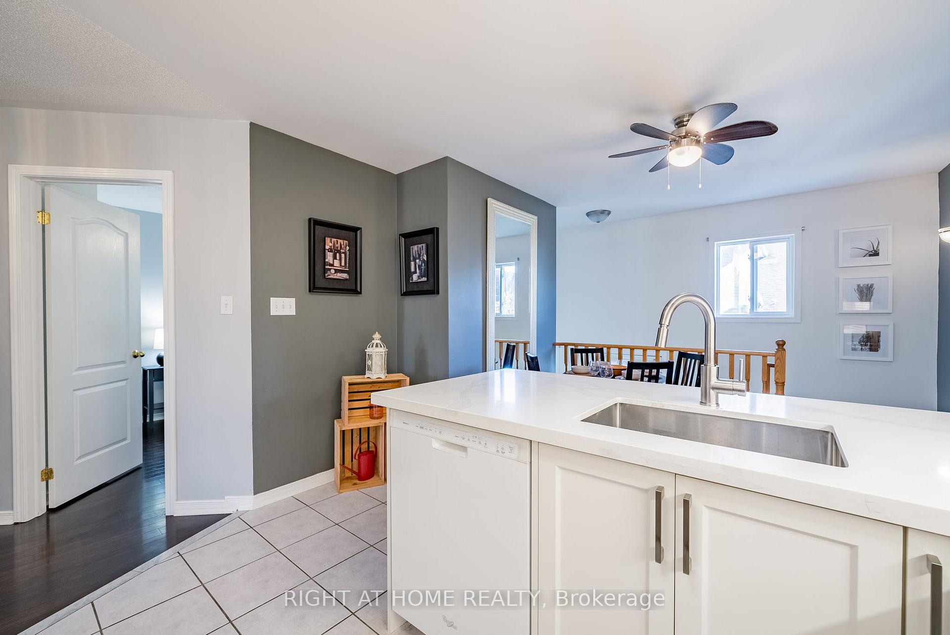 Photo 17 of 43 Waterview Lane, Clarington, Newcastle — HOMEH