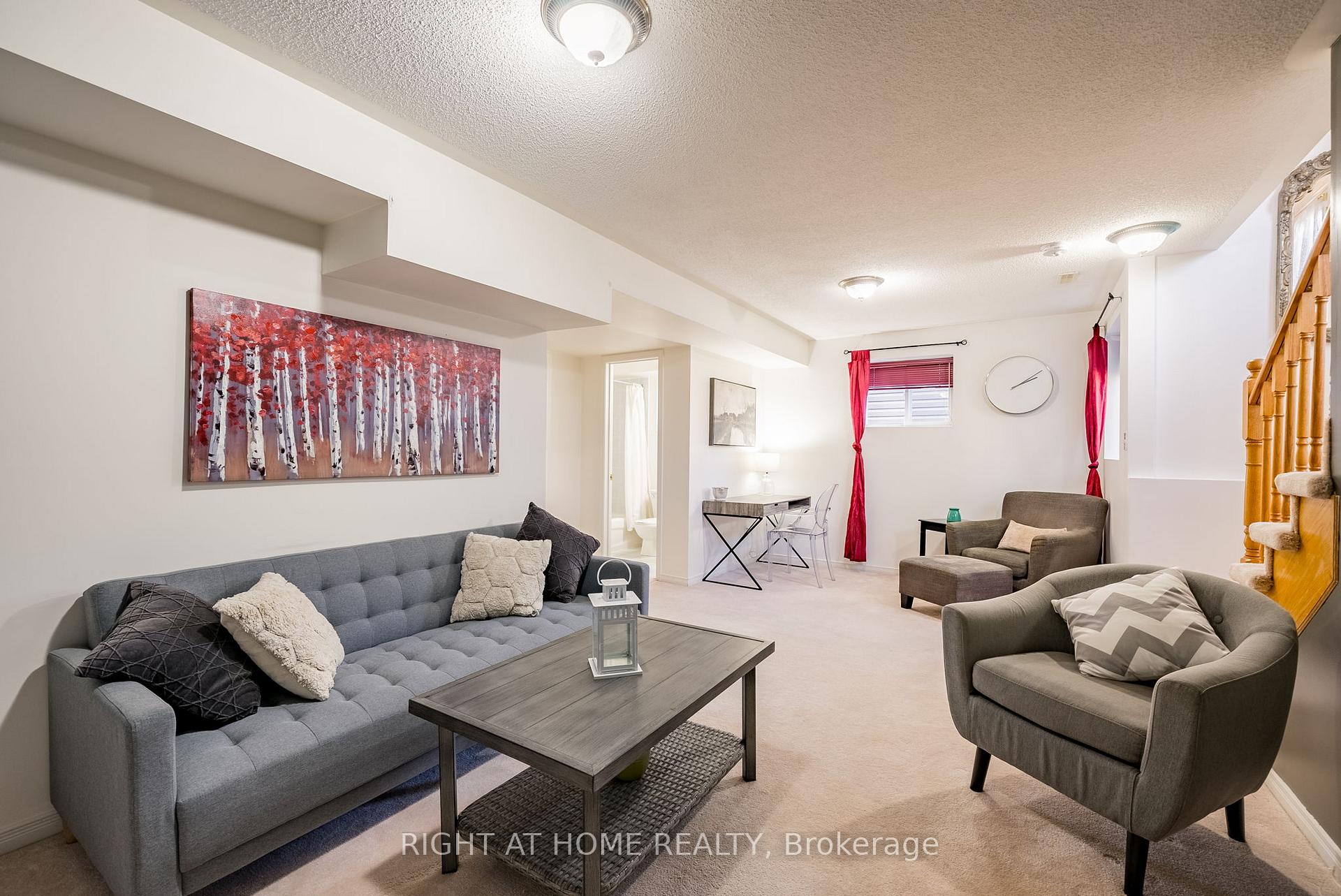 Photo 24 of 43 Waterview Lane, Clarington, Newcastle — HOMEH