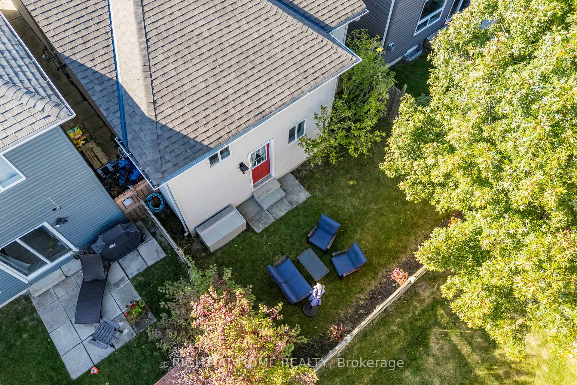 Photo 35 of 43 Waterview Lane, Clarington, Newcastle — HOMEH