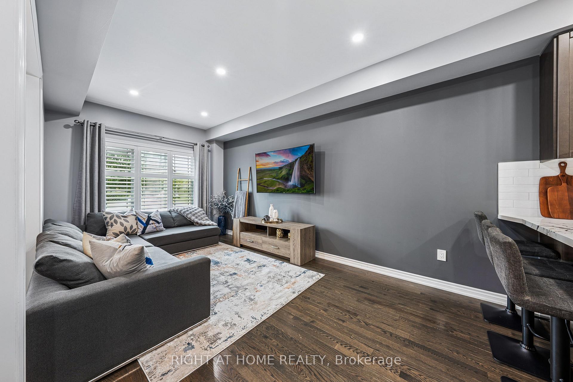 Photo 10 of 453 Mapleton Avenue, Barrie, Ardagh — HOMEH