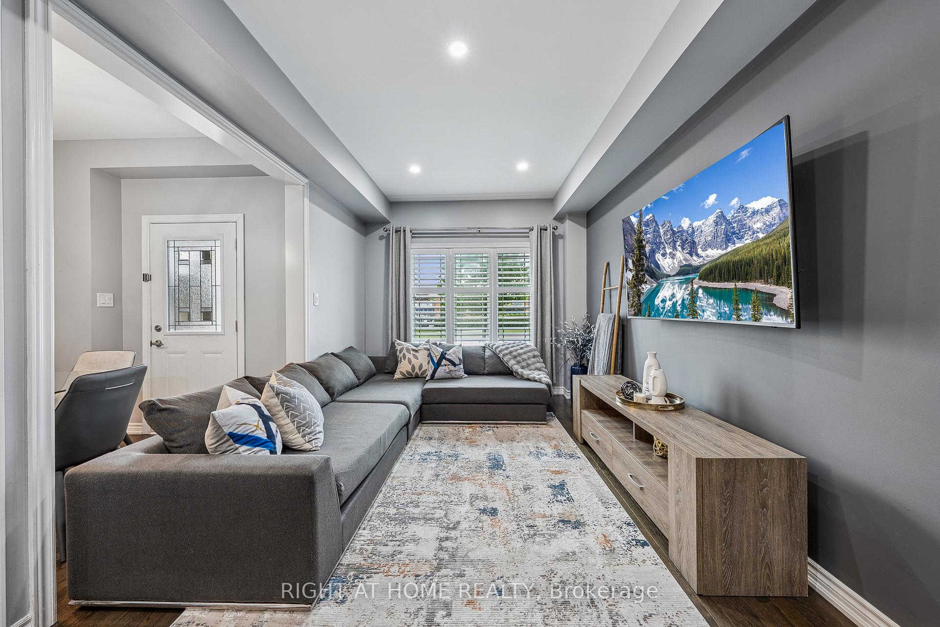 Photo 11 of 453 Mapleton Avenue, Barrie, Ardagh — HOMEH