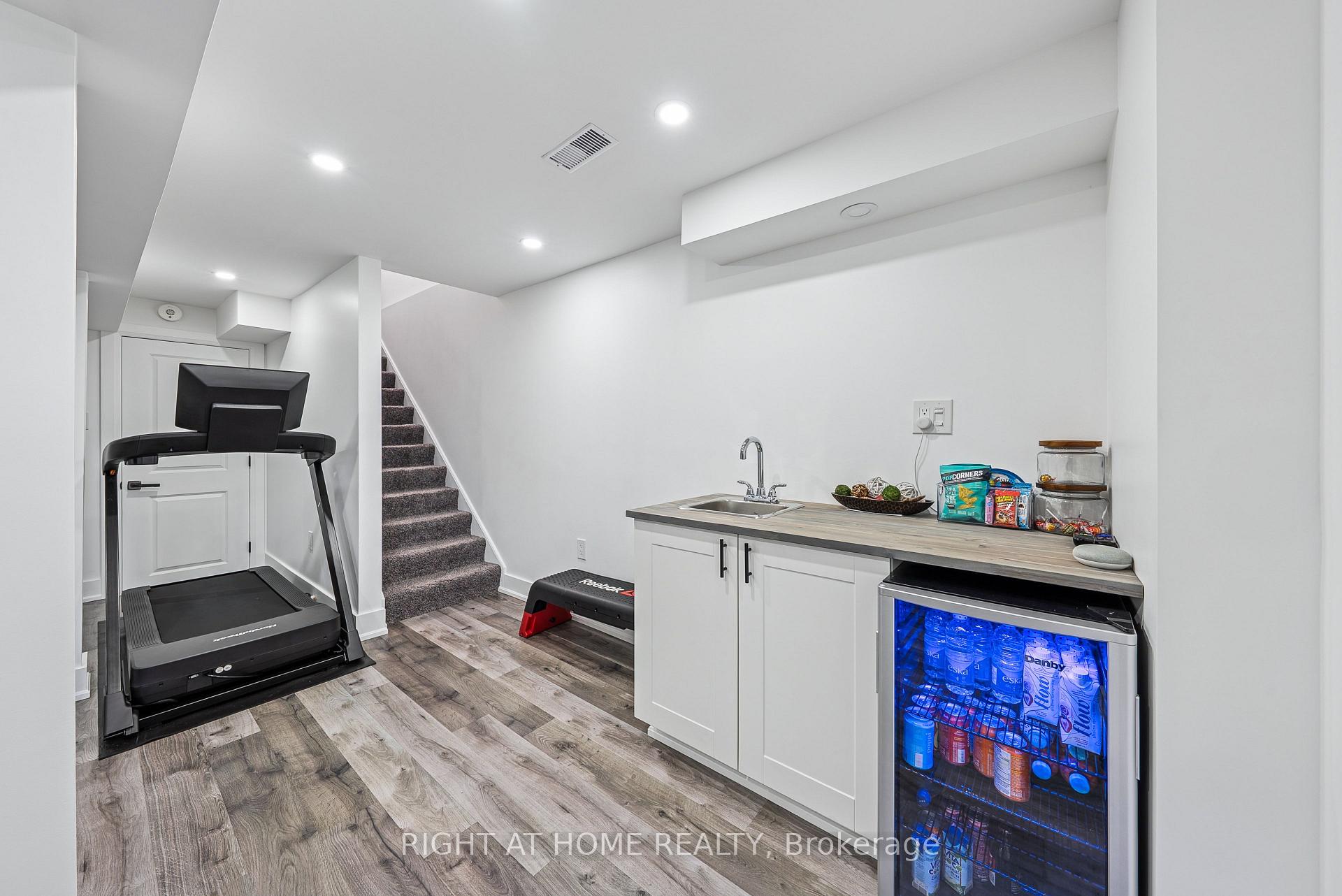Photo 24 of 453 Mapleton Avenue, Barrie, Ardagh — HOMEH