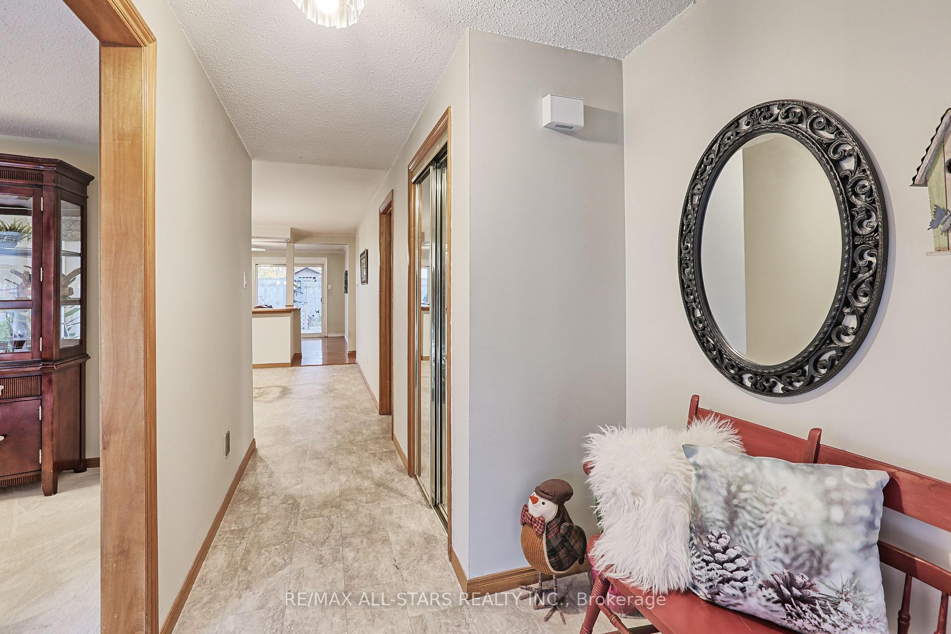 Photo 6 of 76 Fairmeadow Drive, Guelph, Willow West/Sugarbush/West Acres — HOMEH
