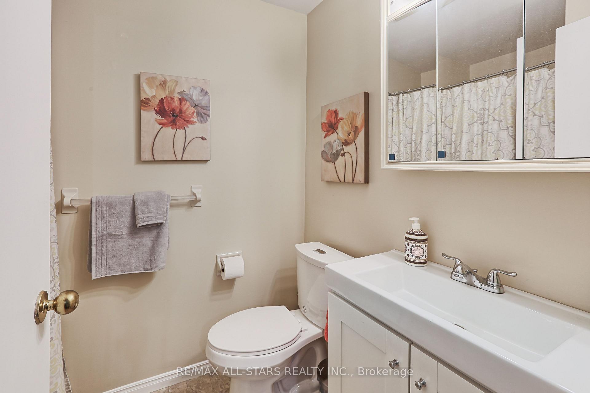 Photo 17 of 76 Fairmeadow Drive, Guelph, Willow West/Sugarbush/West Acres — HOMEH