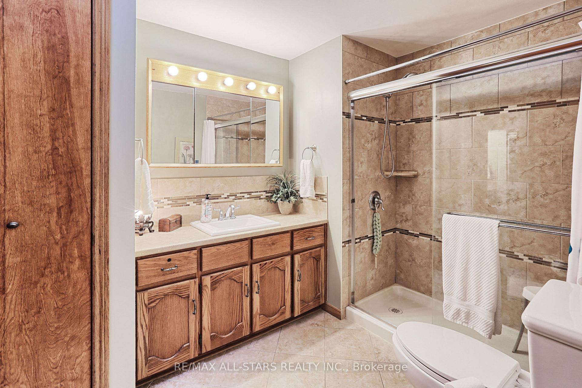 Photo 63 of 76 Fairmeadow Drive, Guelph, Willow West/Sugarbush/West Acres — HOMEH
