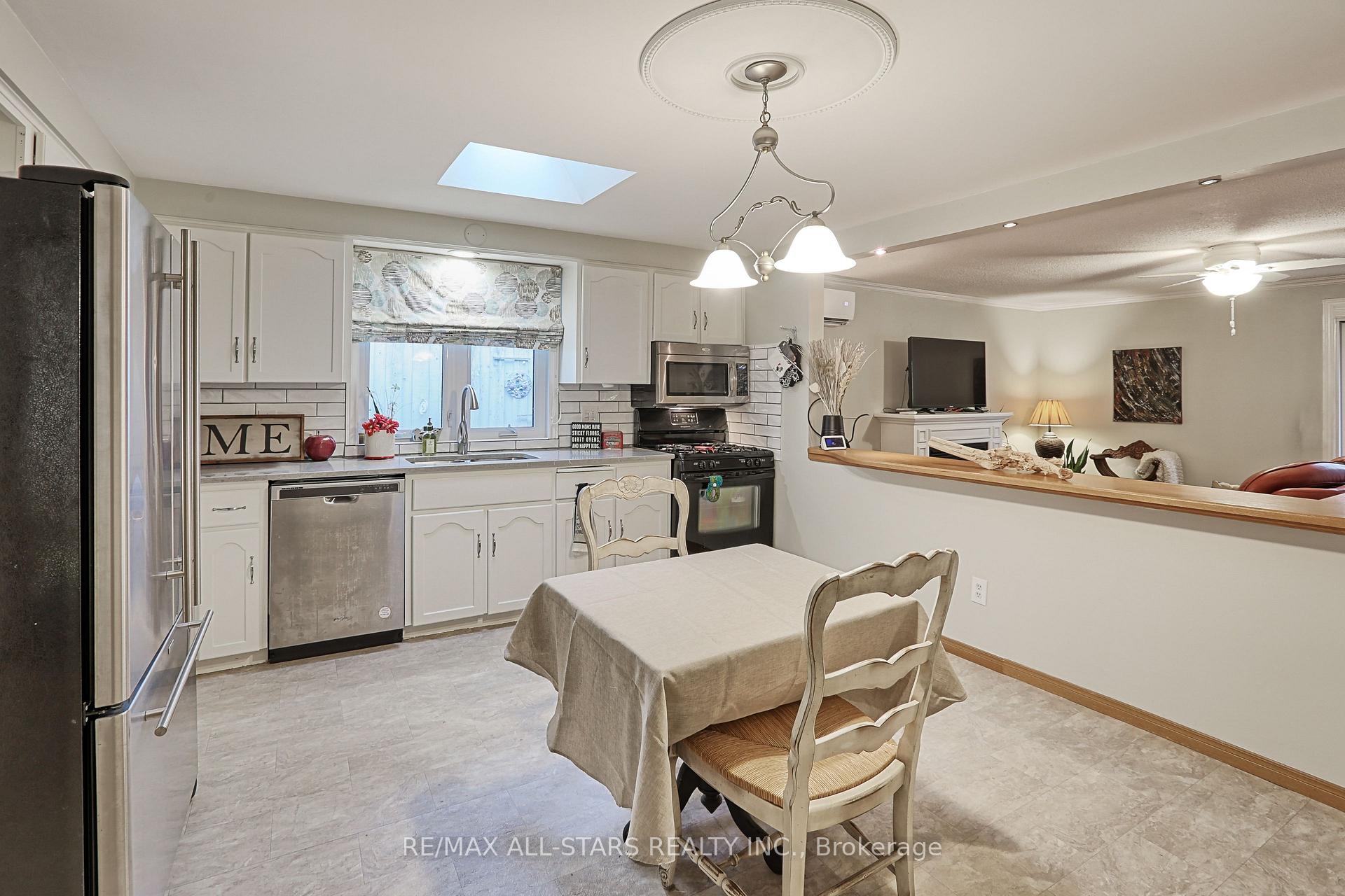 Photo 30 of 76 Fairmeadow Drive, Guelph, Willow West/Sugarbush/West Acres — HOMEH