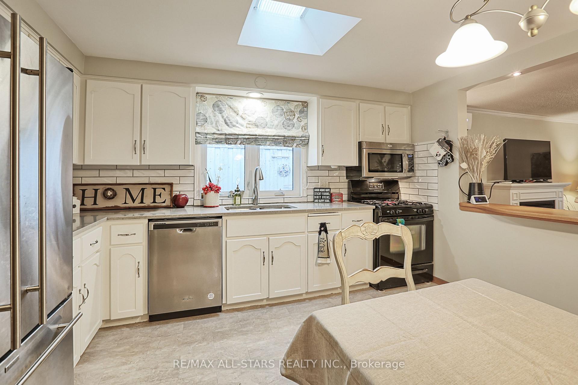 Photo 32 of 76 Fairmeadow Drive, Guelph, Willow West/Sugarbush/West Acres — HOMEH