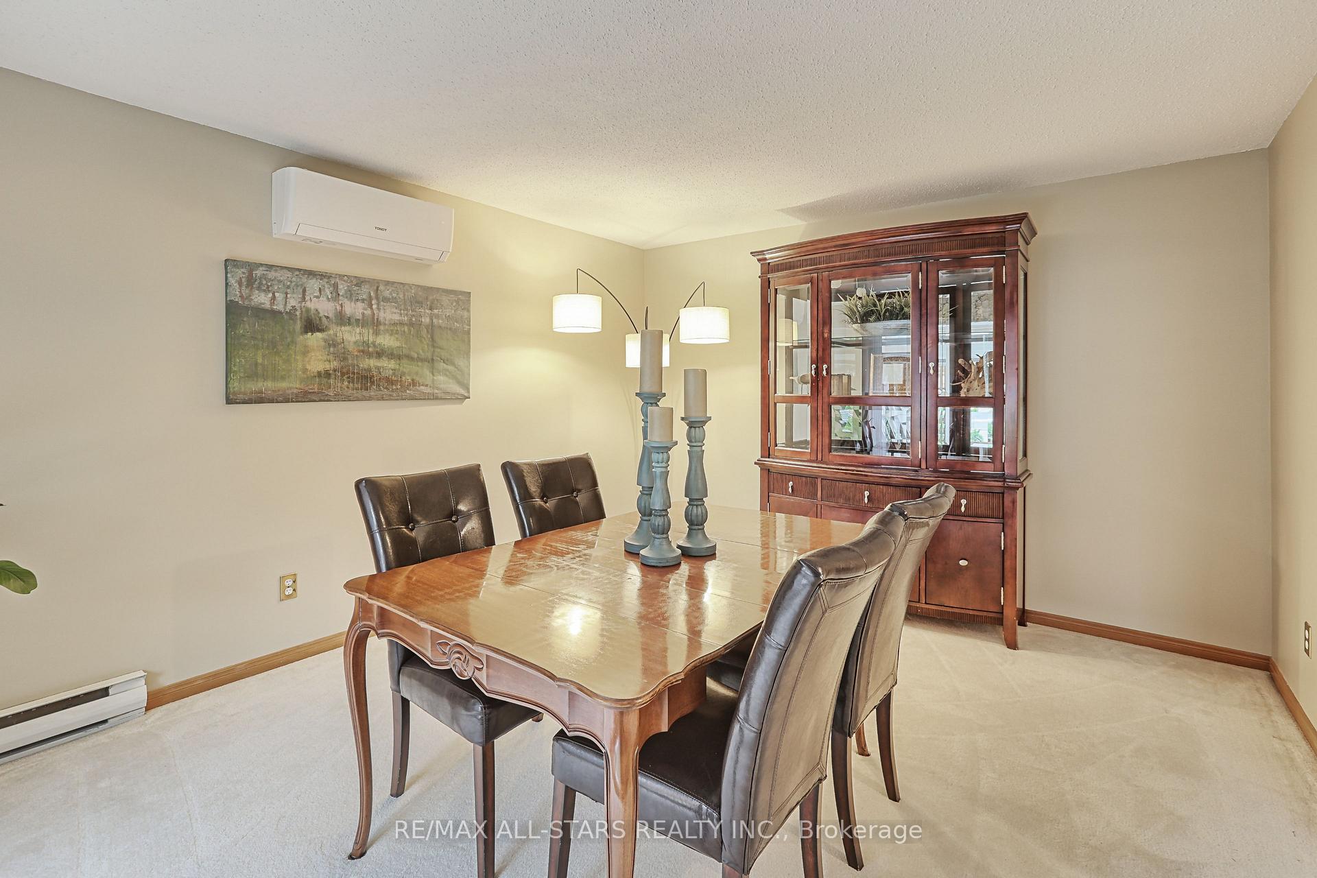Photo 35 of 76 Fairmeadow Drive, Guelph, Willow West/Sugarbush/West Acres — HOMEH