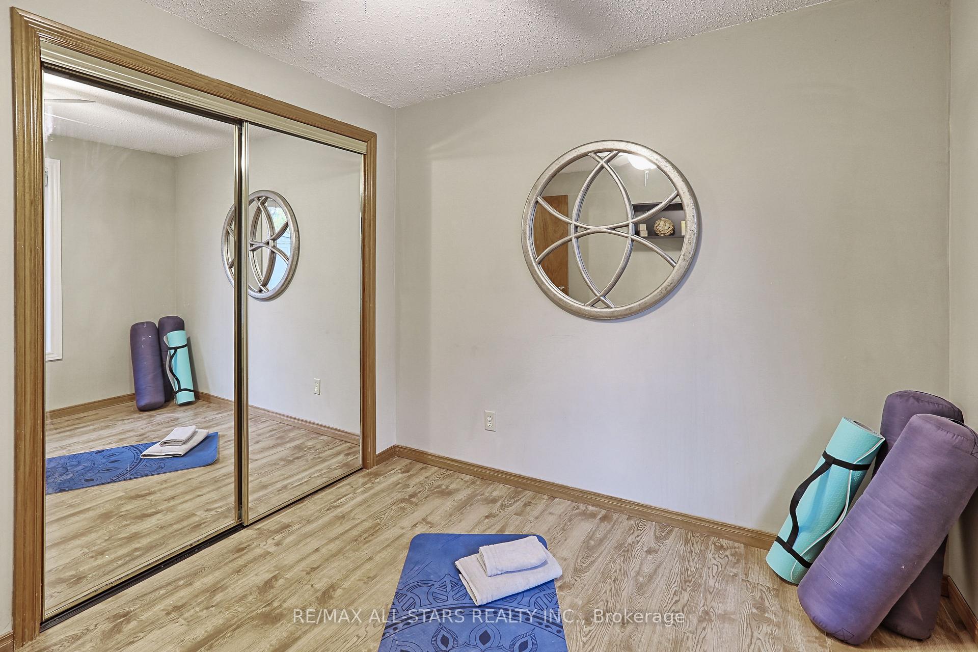 Photo 44 of 76 Fairmeadow Drive, Guelph, Willow West/Sugarbush/West Acres — HOMEH
