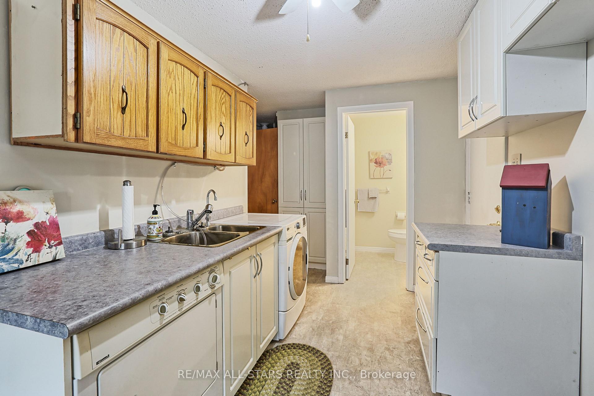 Photo 49 of 76 Fairmeadow Drive, Guelph, Willow West/Sugarbush/West Acres — HOMEH