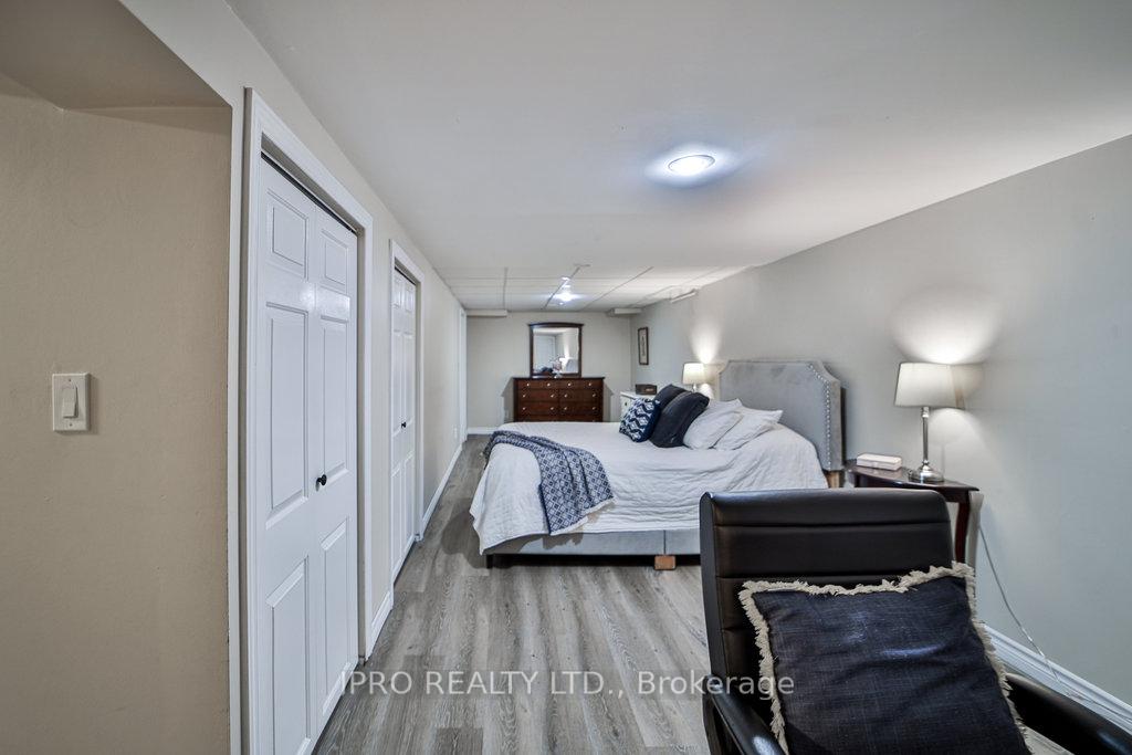 Photo 18 of 8 Carriage Lane, Clarington, Courtice — HOMEH
