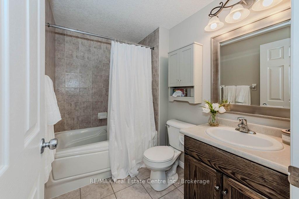 Photo 25 of 17 Hasler Crescent, Guelph, Pineridge/Westminster Woods — HOMEH