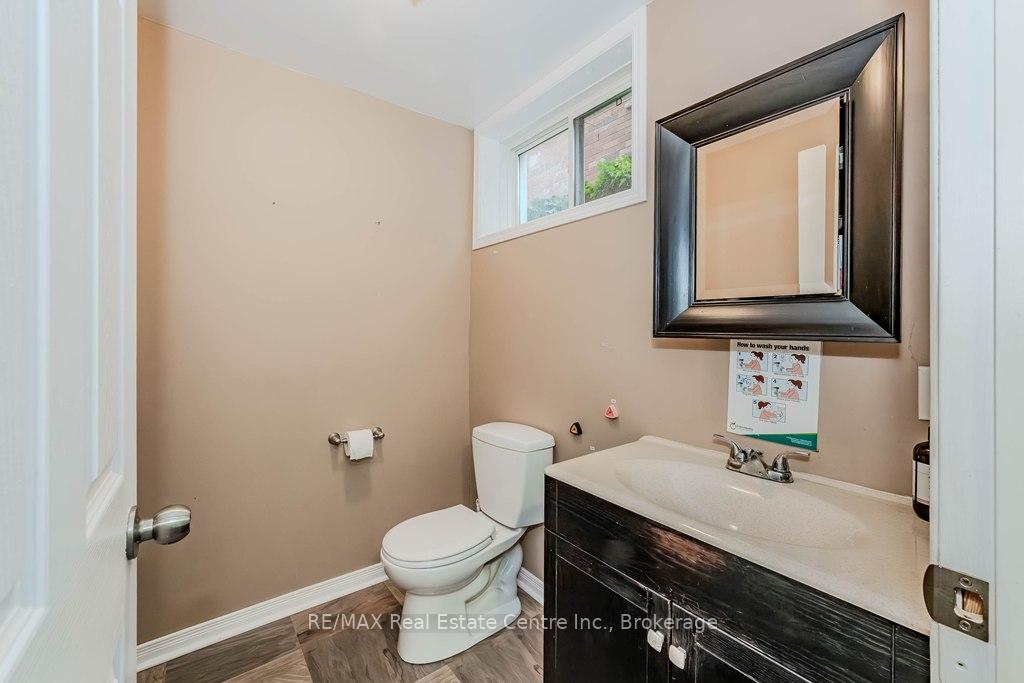 Photo 31 of 17 Hasler Crescent, Guelph, Pineridge/Westminster Woods — HOMEH