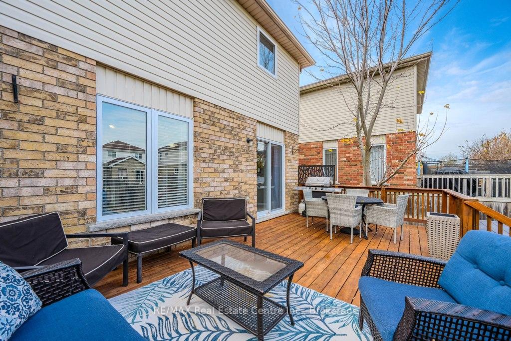 Photo 34 of 17 Hasler Crescent, Guelph, Pineridge/Westminster Woods — HOMEH