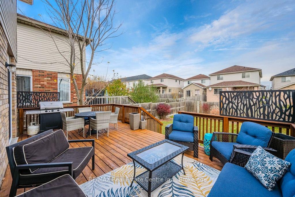 Photo 35 of 17 Hasler Crescent, Guelph, Pineridge/Westminster Woods — HOMEH