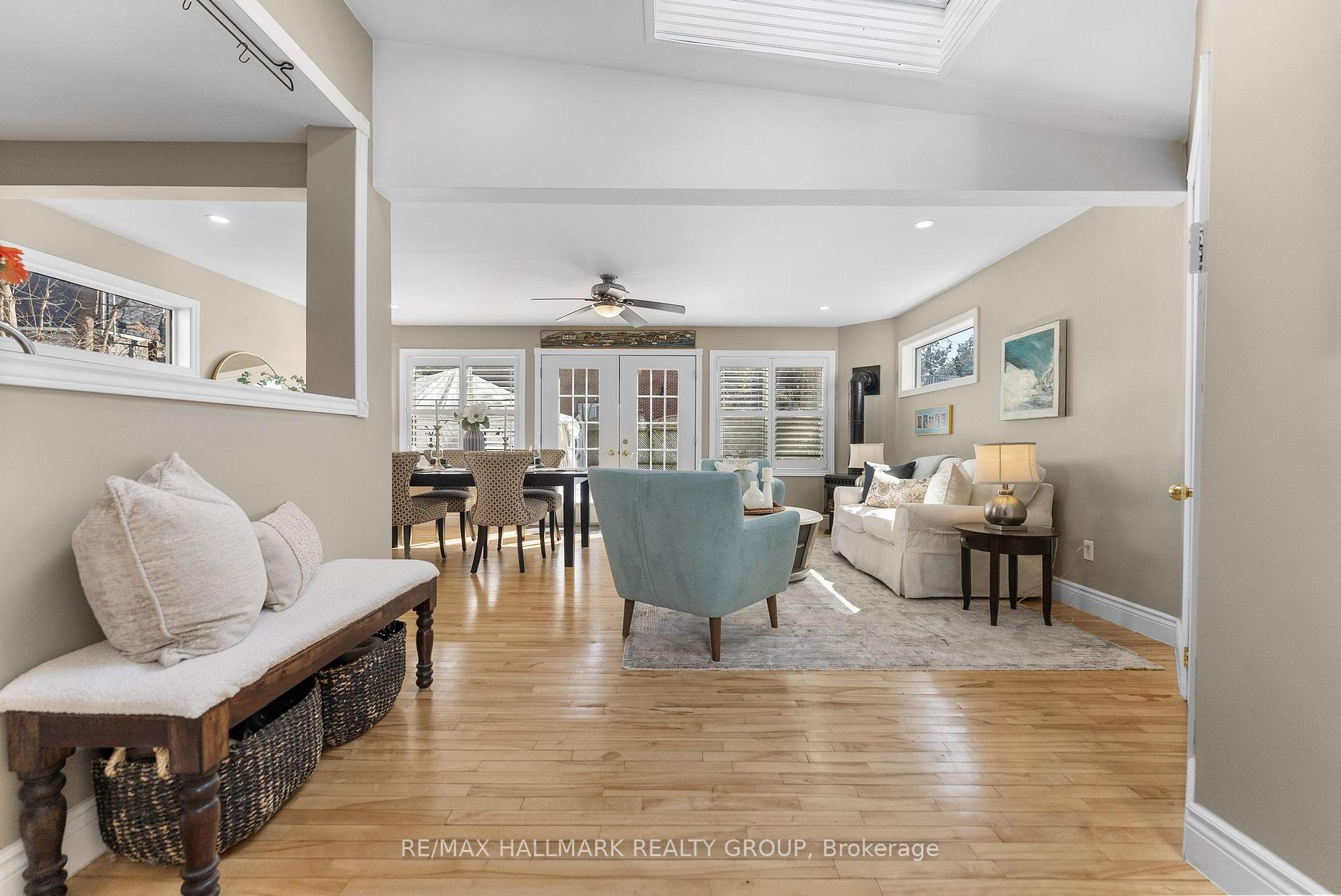 Photo 7 of 528 Lower Byron Avenue, Ottawa, McKellar/Highland — HOMEH