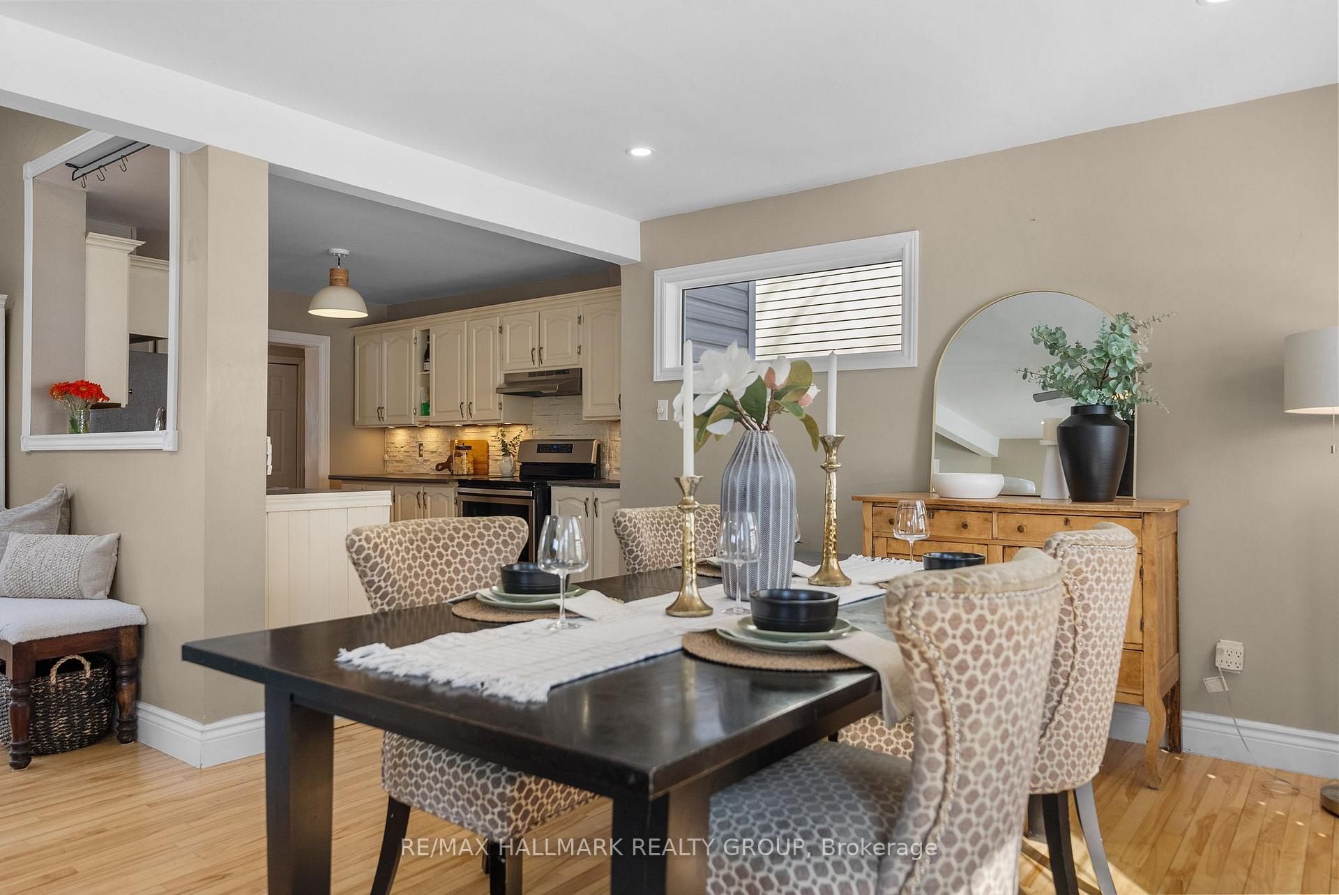 Photo 16 of 528 Lower Byron Avenue, Ottawa, McKellar/Highland — HOMEH