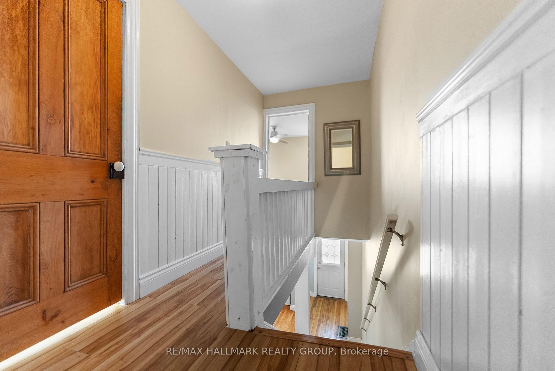 Photo 23 of 528 Lower Byron Avenue, Ottawa, McKellar/Highland — HOMEH