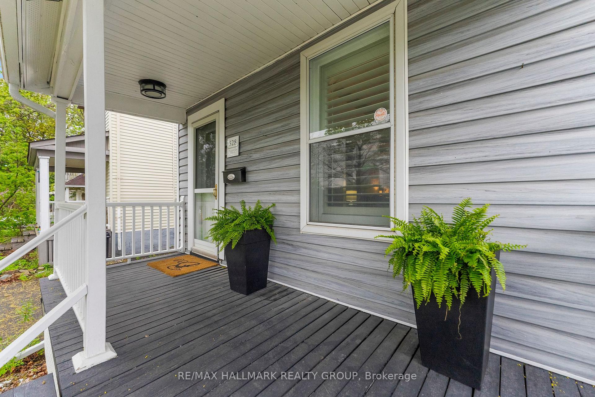 Photo 44 of 528 Lower Byron Avenue, Ottawa, McKellar/Highland — HOMEH